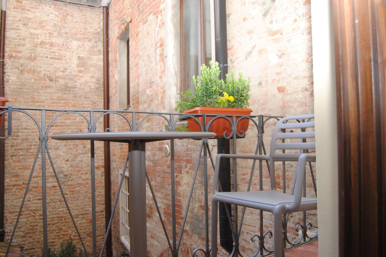 Locanda Del Furioso Ferrara Luaran gambar